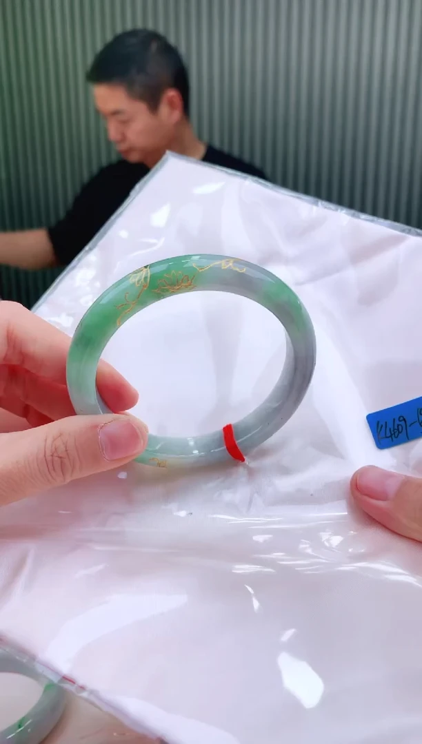 未镶嵌手镯翡翠111