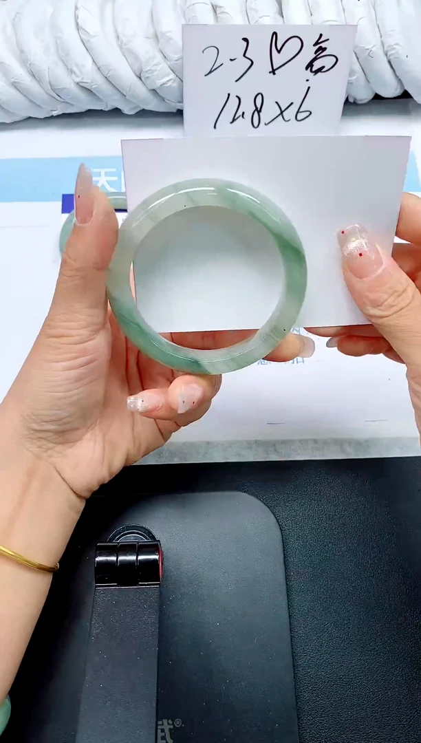 石英质玉手镯未镶嵌160-55.8