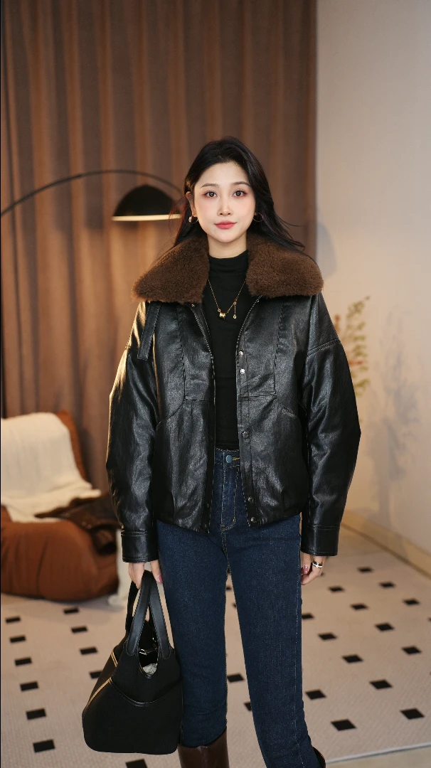 2025冬款绵羊皮皮衣鹅绒服外套休闲时尚宽松毛领外套