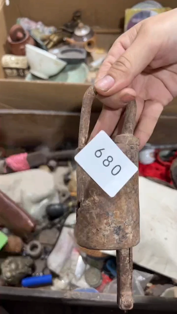 陶瓷苏*杰工艺品0918680