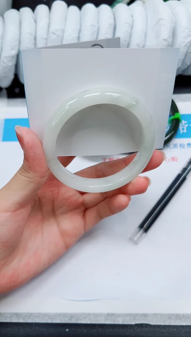 未镶嵌手镯石英质玉A109-60.3