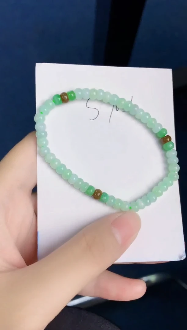 翡翠未镶嵌颈饰天然翡翠缅甸A货