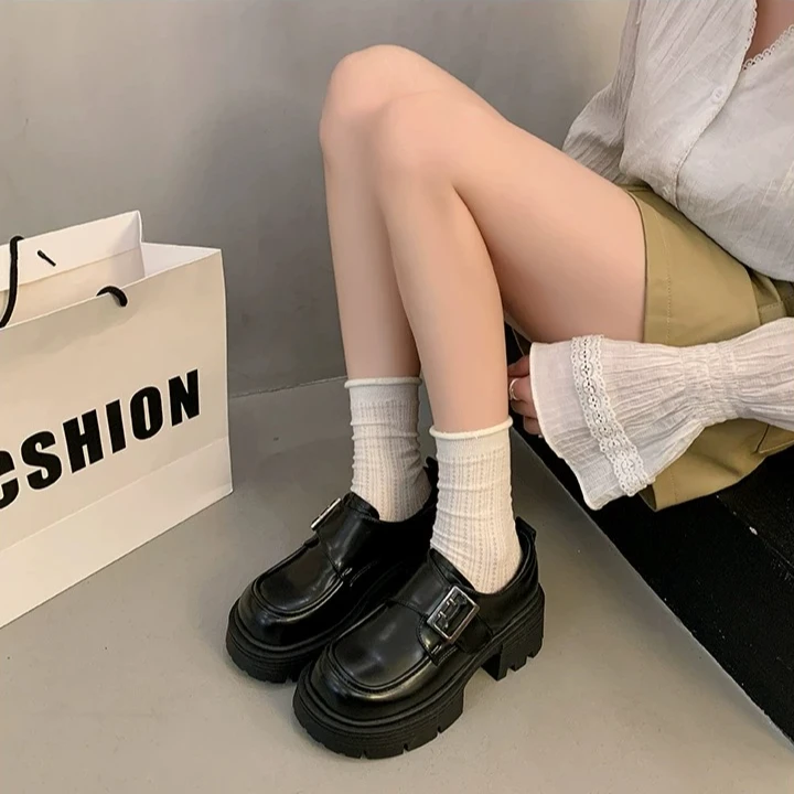 柚子推荐   英伦厚底乐福鞋女2025新款春季粗跟百搭时尚小皮鞋