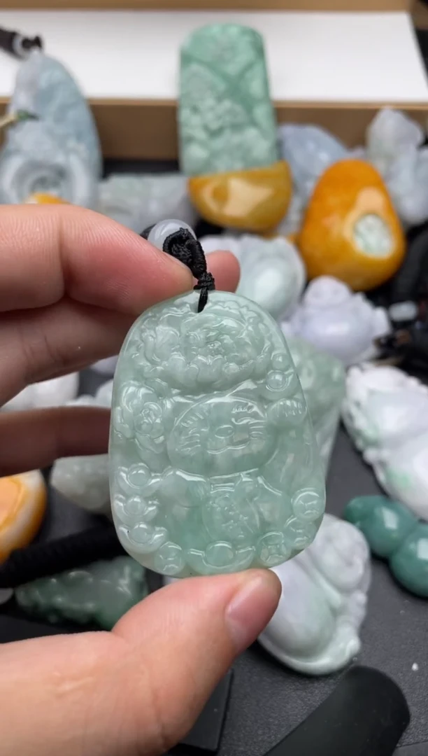 吊坠(不含链)未镶嵌翡翠1