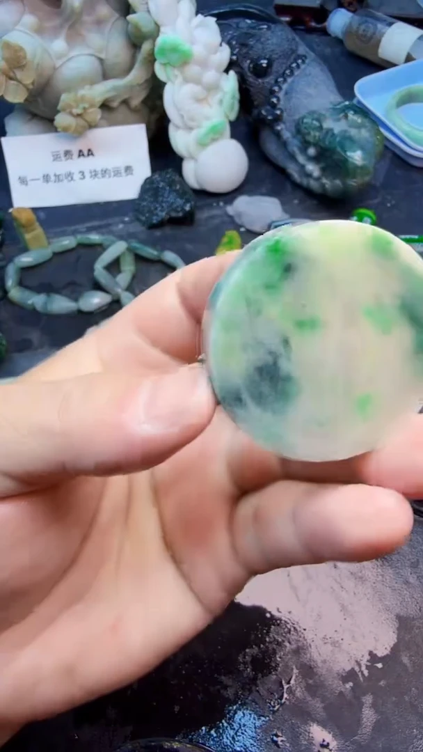 翡翠挂件未镶嵌天然翡翠131