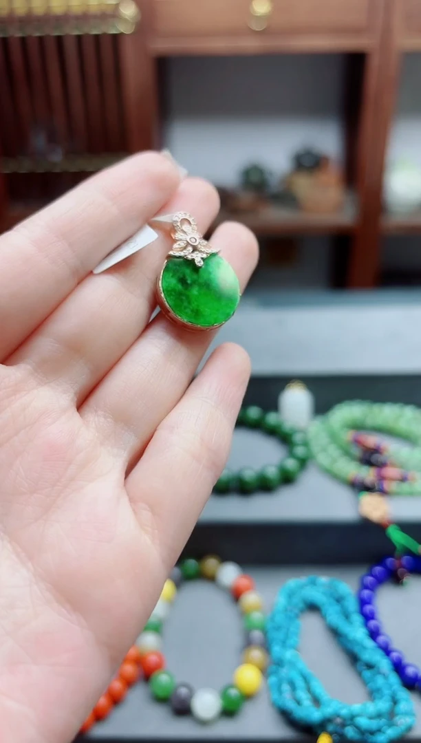 翡翠银S925镶嵌颈饰s925银翡翠圆牌吊坠YD赠链