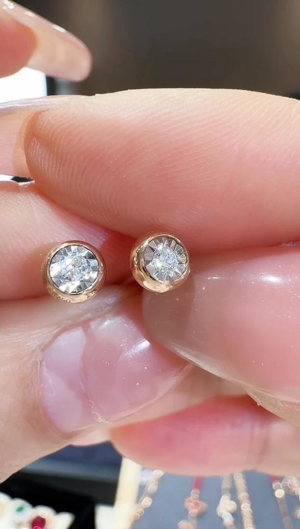 【闪购商品】钻石耳钉18K金镶嵌泡泡耳钉