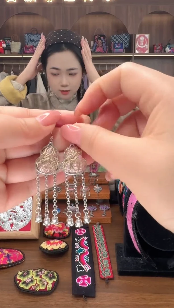 刺绣扶光苗绣传承12