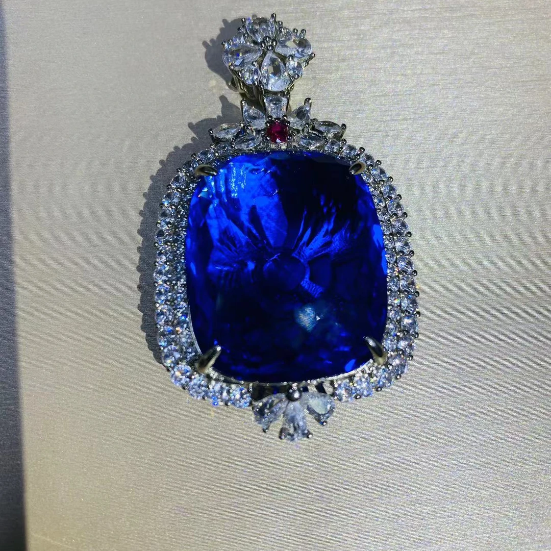 【吴总专属】精美时尚蓝色吊坠01