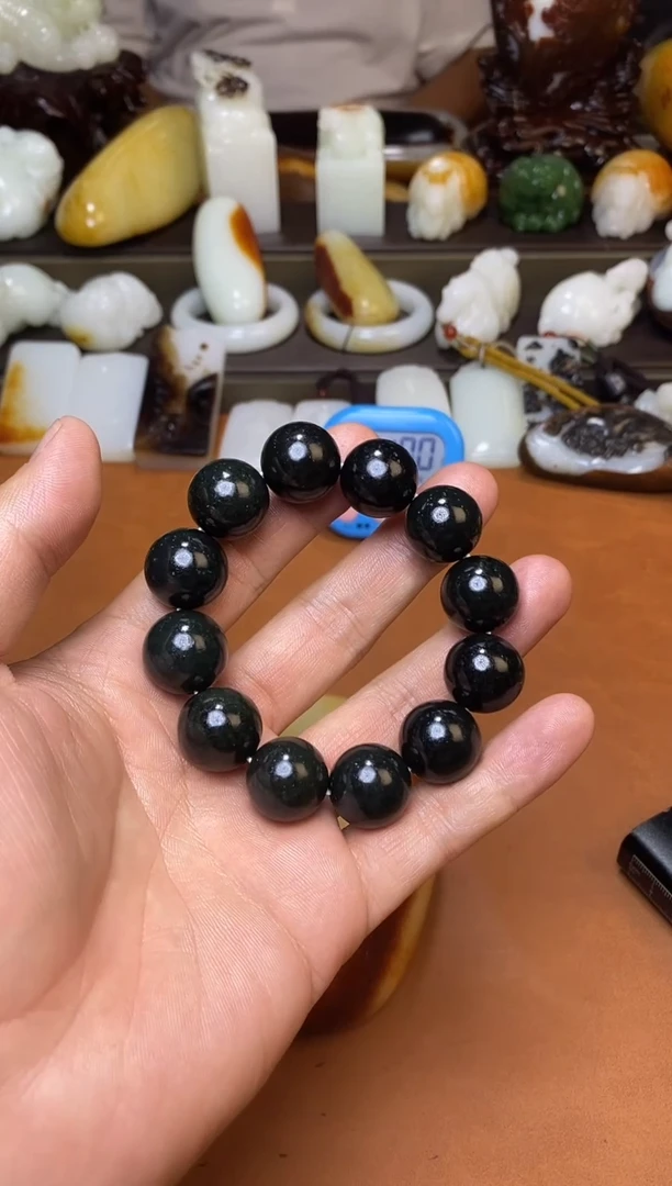 手串未镶嵌和田玉钟**哥和田玉