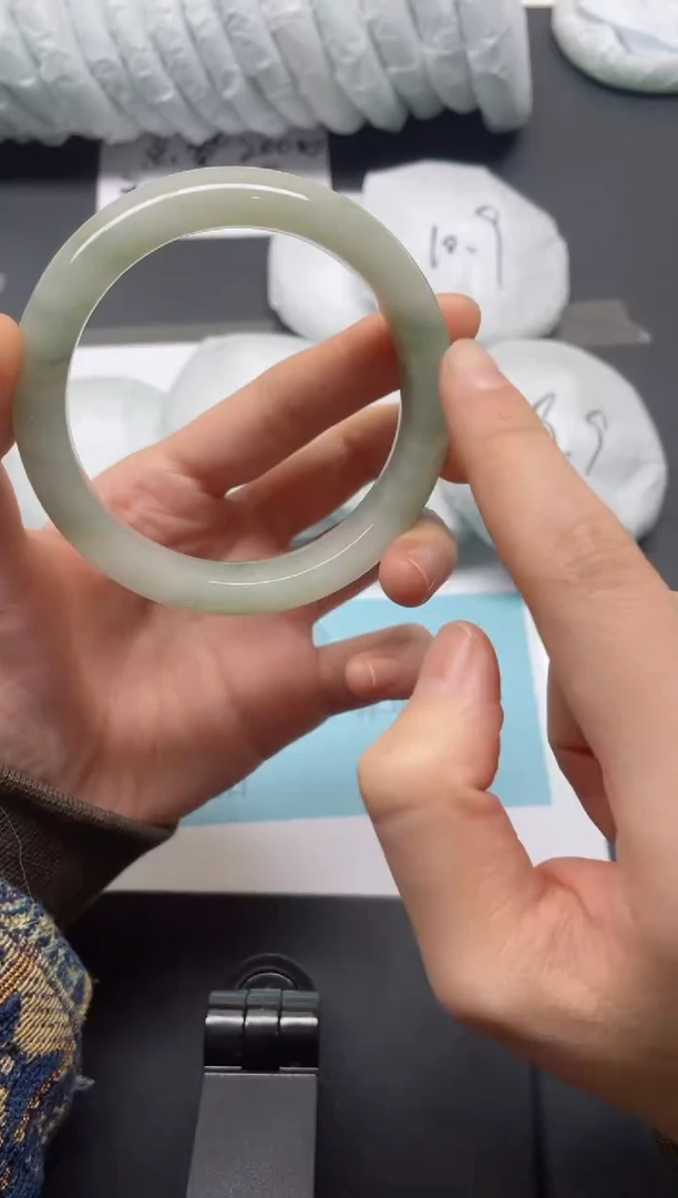 未镶嵌手镯石英质玉41-59