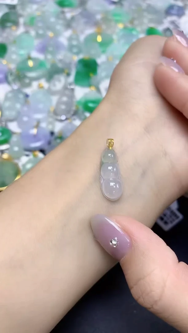 颈饰18K金镶嵌翡翠天然缅甸翡翠A货百元以上9元证书费自理