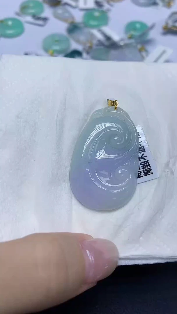 翡翠18K金镶嵌颈饰天然缅甸翡翠A货