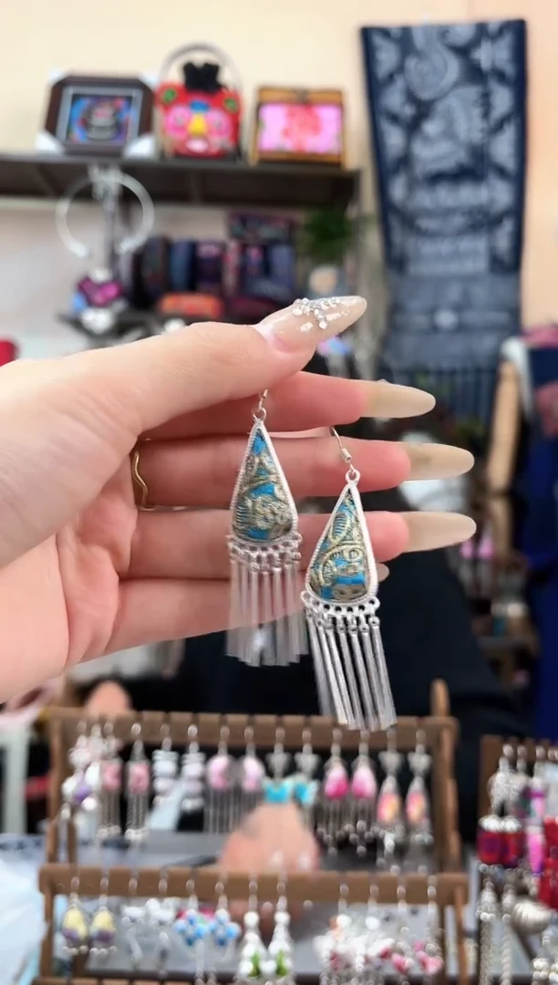 织绣民族风非遗老绣苗银饰品106*