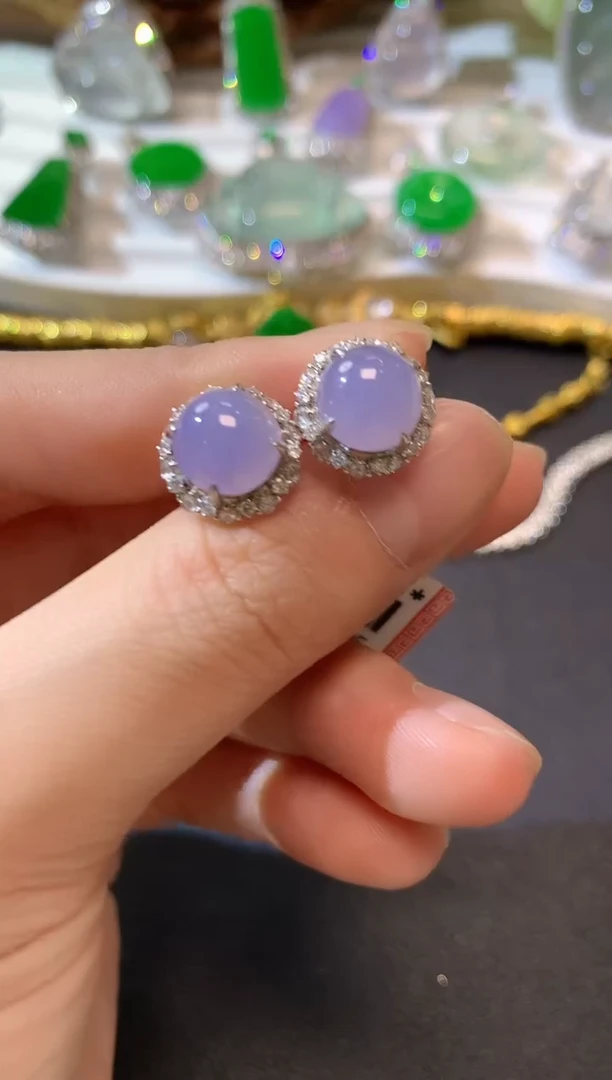 18K金镶嵌翡翠耳饰柳***?A34