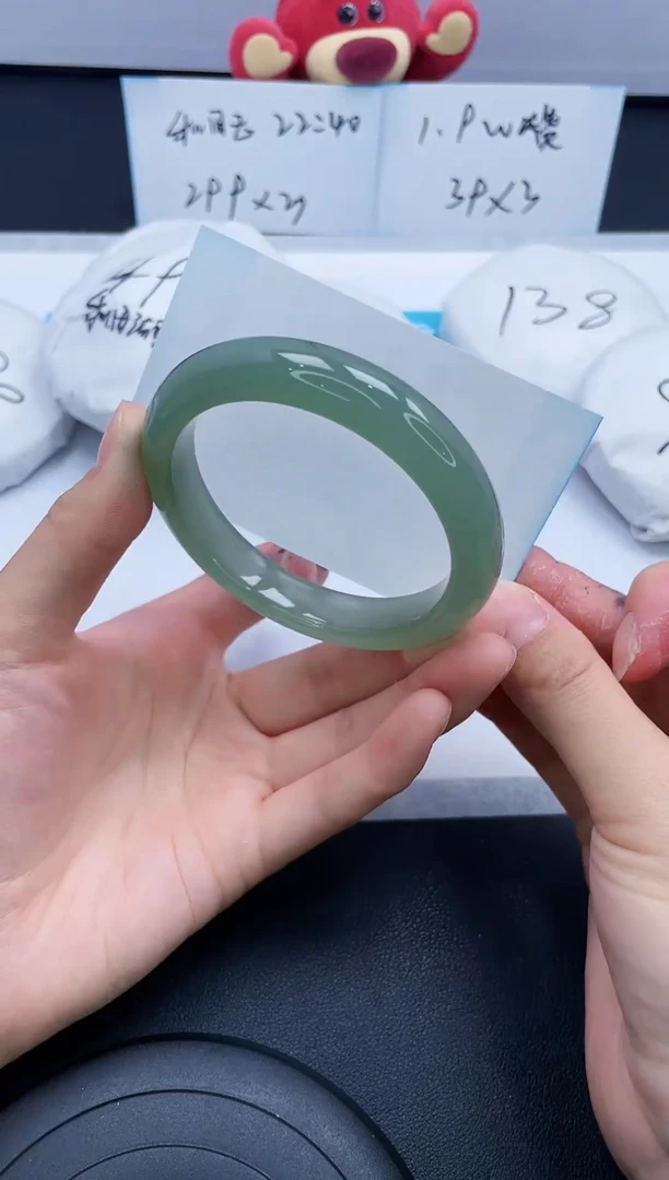 【闪购商品】石英质玉手镯未镶嵌208/56.3