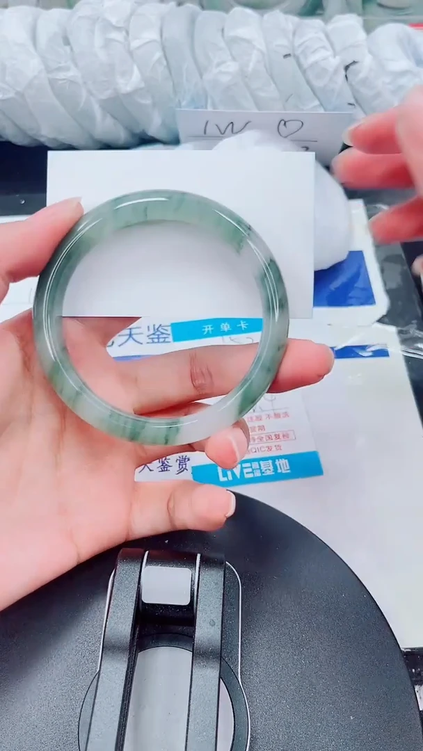 未镶嵌手镯石英质玉152-57/58