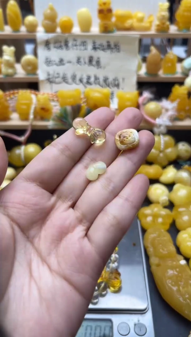 琥珀未镶嵌珠宝奇石070琥珀蜜蜡微瑕