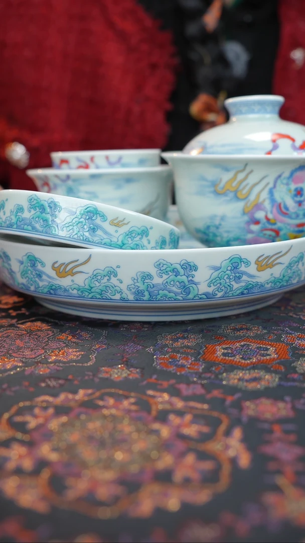 景德镇醒狮五件套装