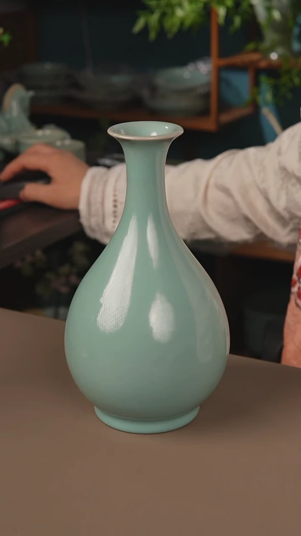 仿古天青玉壶春微暇