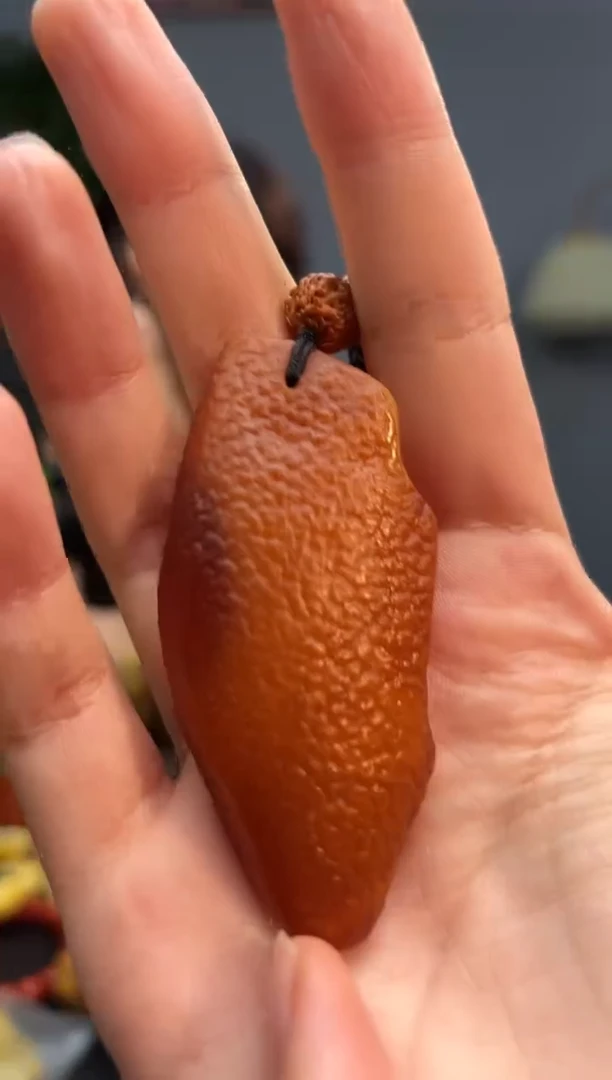 琥珀颈饰未镶嵌吊坠