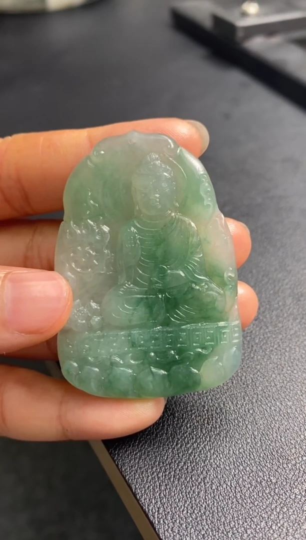 定制翡翠未镶嵌翡翠毛货多样性发其一