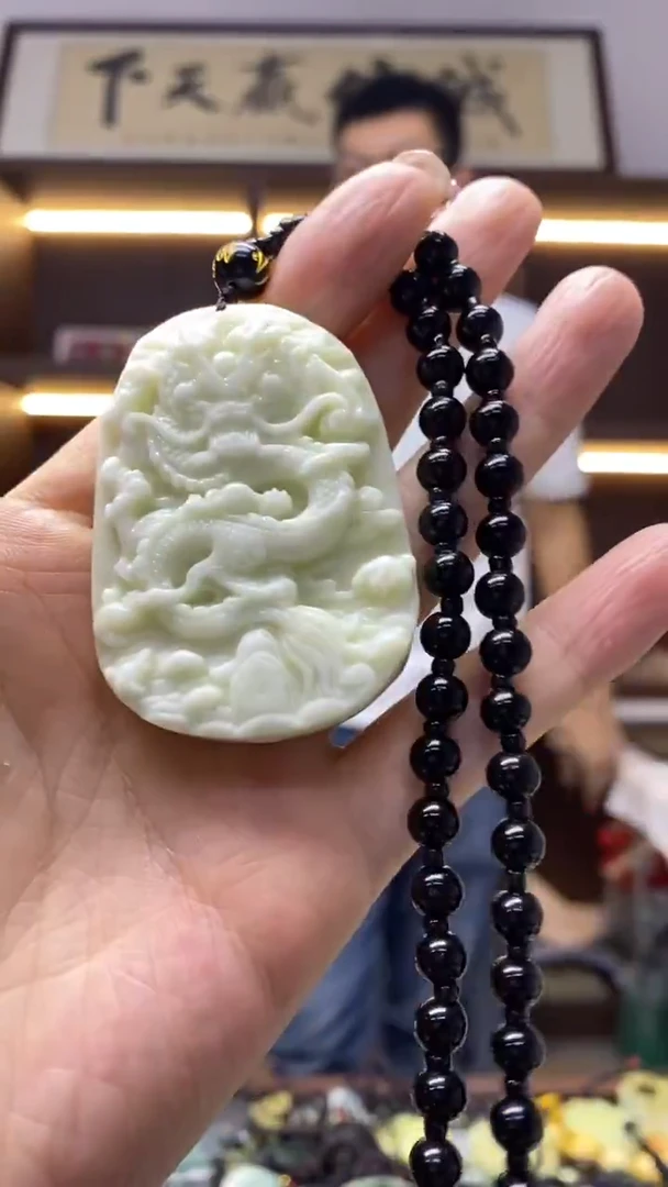 未镶嵌岫玉挂件  单发一