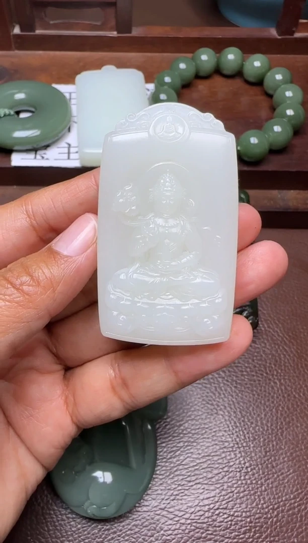 未镶嵌和田玉挂件和田玉挂件