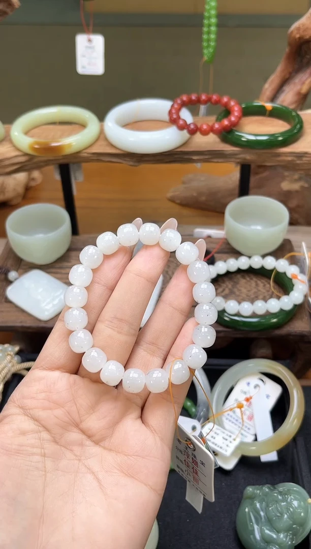 未镶嵌手串和田玉卡10黑山料 老型 9014464