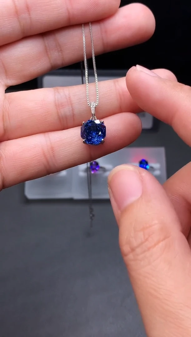 颈饰银S925镶嵌托帕石111