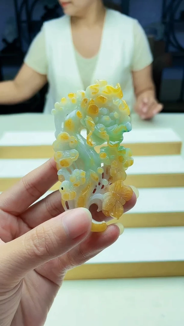 未镶嵌定制翡翠毛货09130185