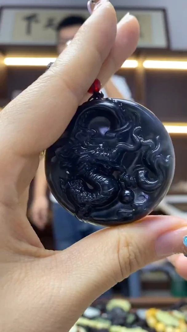 未镶嵌岫玉挂件