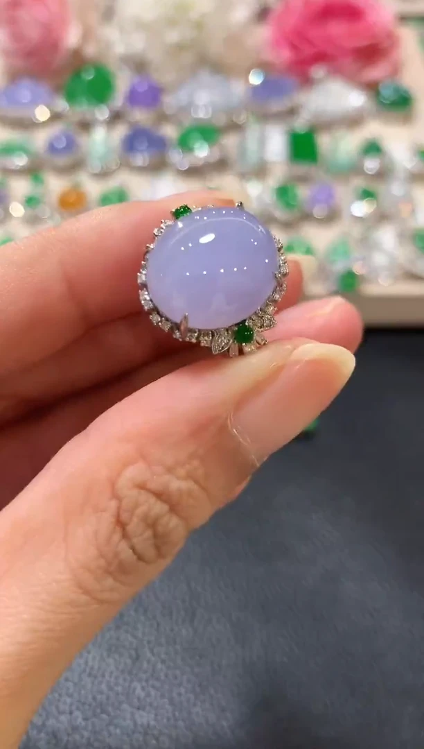 18K金镶嵌戒指翡翠z76 紫色有色差