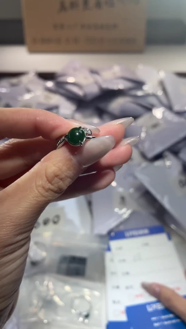 吊坠(不含链)未镶嵌翡翠戒指--多样性发一