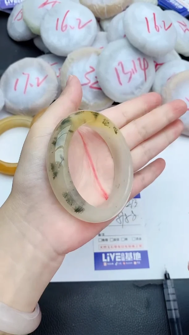 石英质玉手镯未镶嵌273+57/58