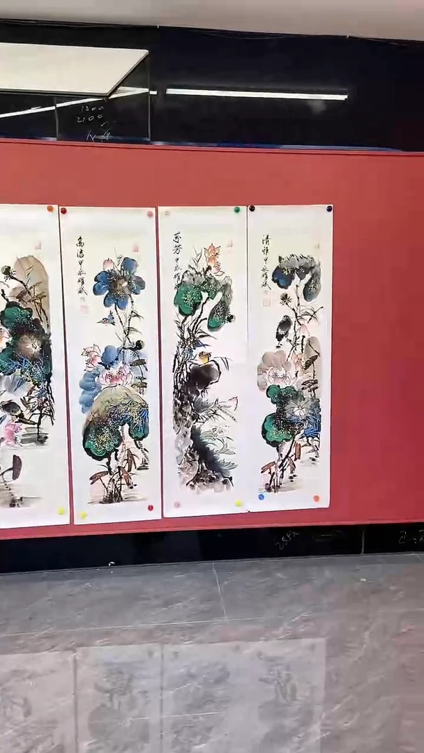 国画泼彩荷花四条屏