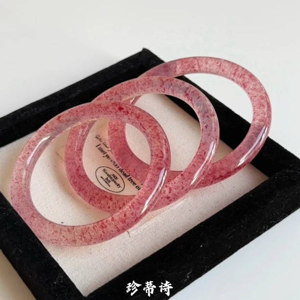纯天然草莓晶手镯粉色水晶手镯招桃花叮当镯美人条正品少女送礼物
