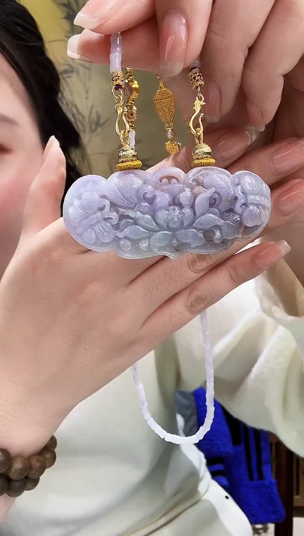 颈饰未镶嵌翡翠吊坠