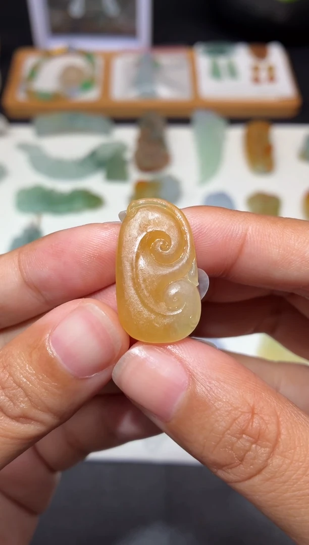 未镶嵌定制翡翠小如意