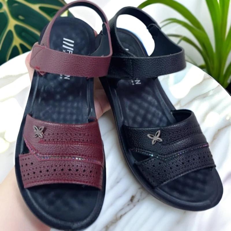 夏季妈妈轻便软底舒适凉鞋