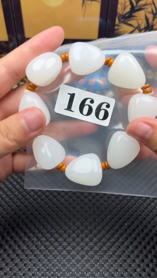 未镶嵌和田玉珠宝半成品飘*和田玉