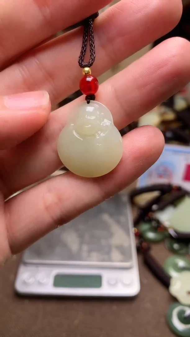 颈饰未镶嵌和田玉新疆料青海料清水和田玉吊坠