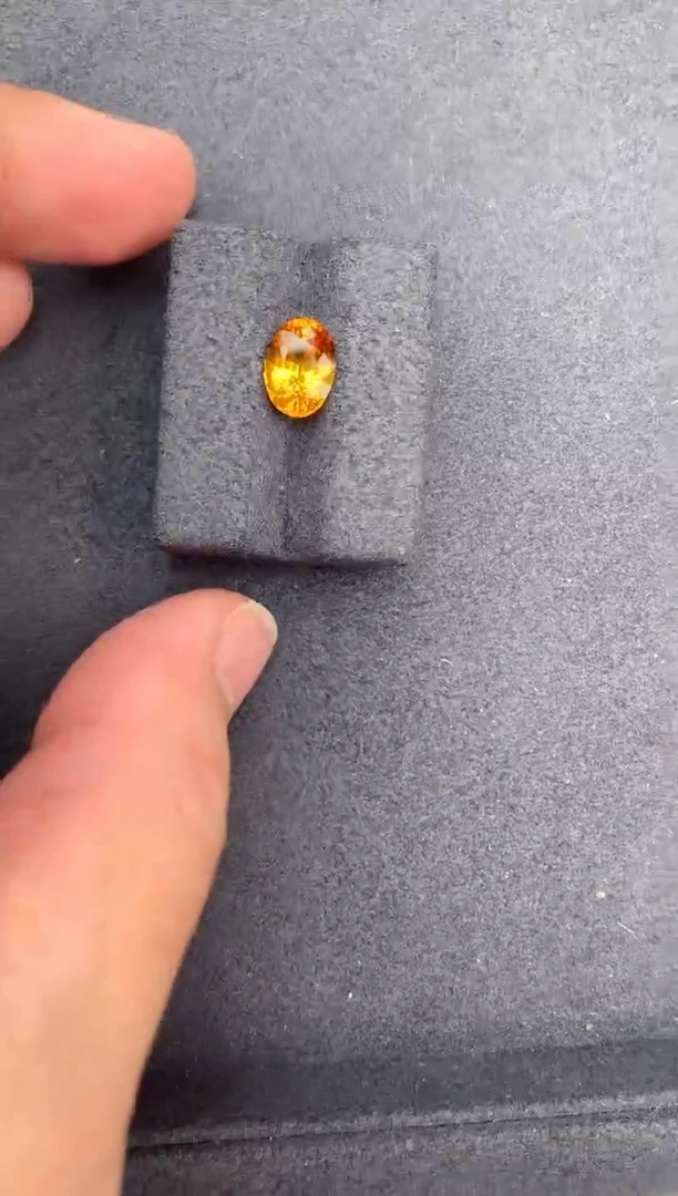 【闪购商品】彩色蓝宝石裸石未镶嵌2ct黄蓝宝