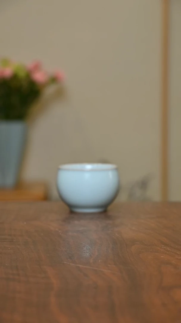 缸杯 天青 微瑕 朱家汝窑款