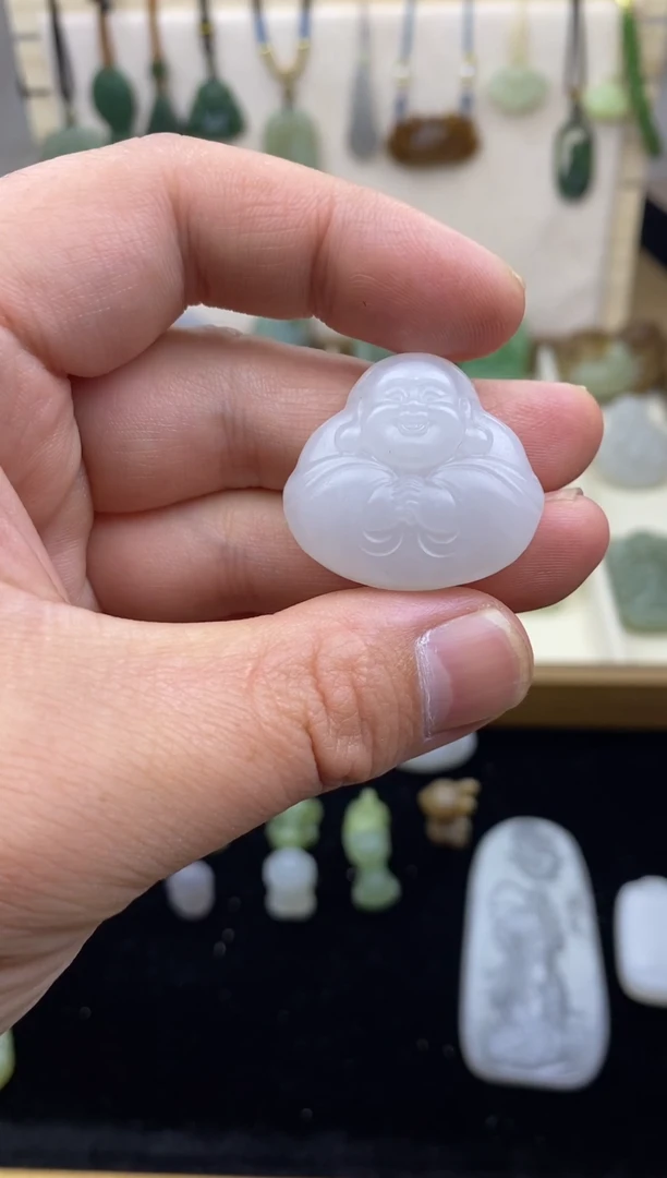 颈饰未镶嵌和田玉天然和田玉吊坠