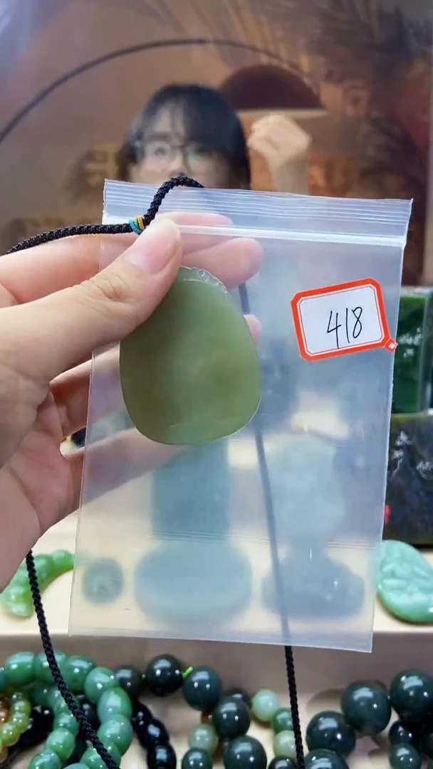 未镶嵌和田玉挂件1
