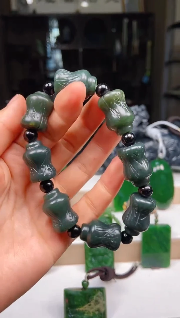 【闪购商品】和田玉挂件未镶嵌1