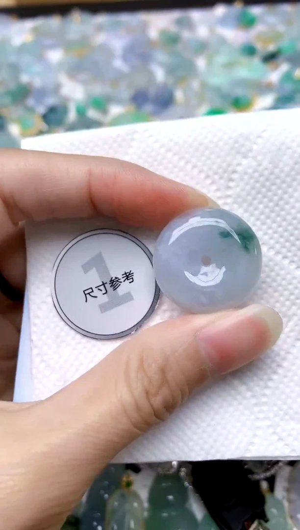 颈饰未镶嵌翡翠天然A货翡翠