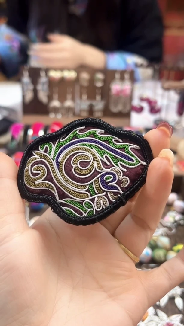 【闪购商品】织绣民族风老绣饰品039