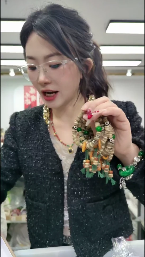 【闪购商品】树脂制品1349 手持款